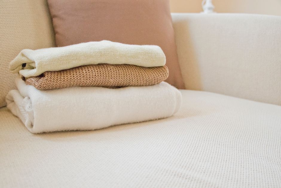 Lambswool Knitwear: Softness, Warmth and Care in Every Stitch