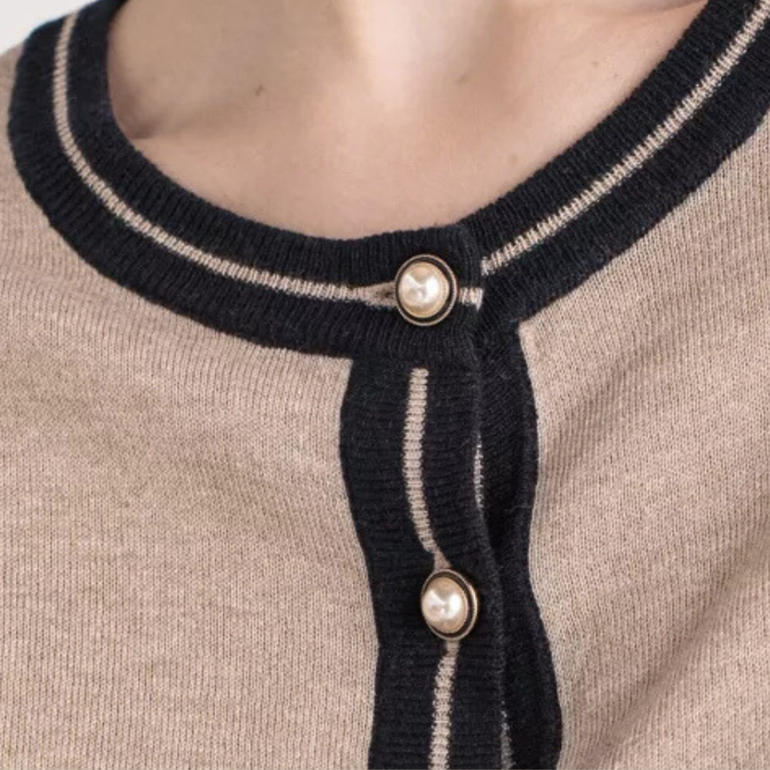 Pearl-effect buttons