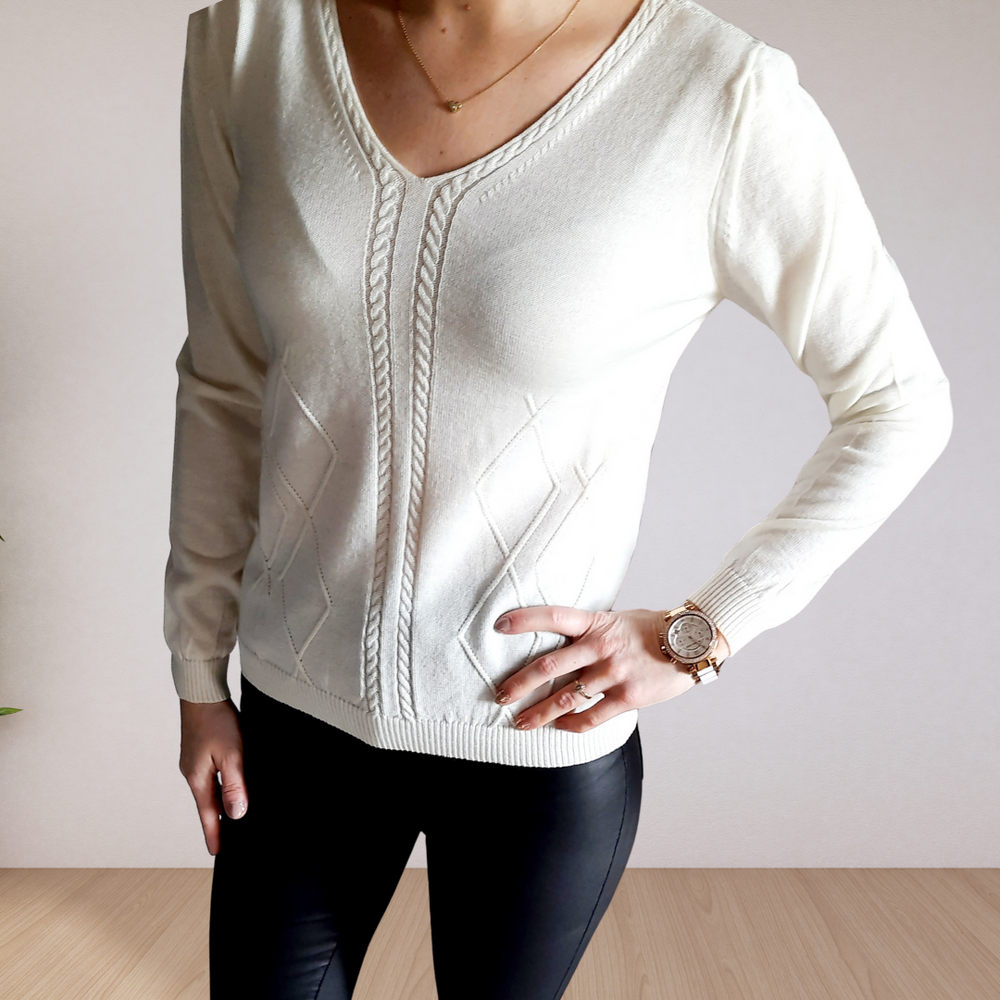 Merino Cashmere V- Neck Diamond Pattern Jumper